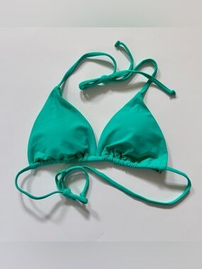 Women’s Triangle String Bikini Top in Green, New with no tags